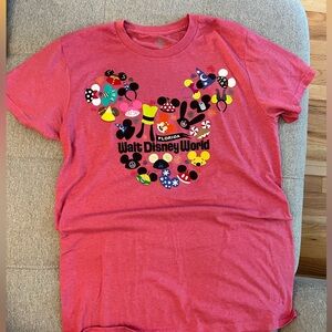 Women’s Walt Disney World shirt medium